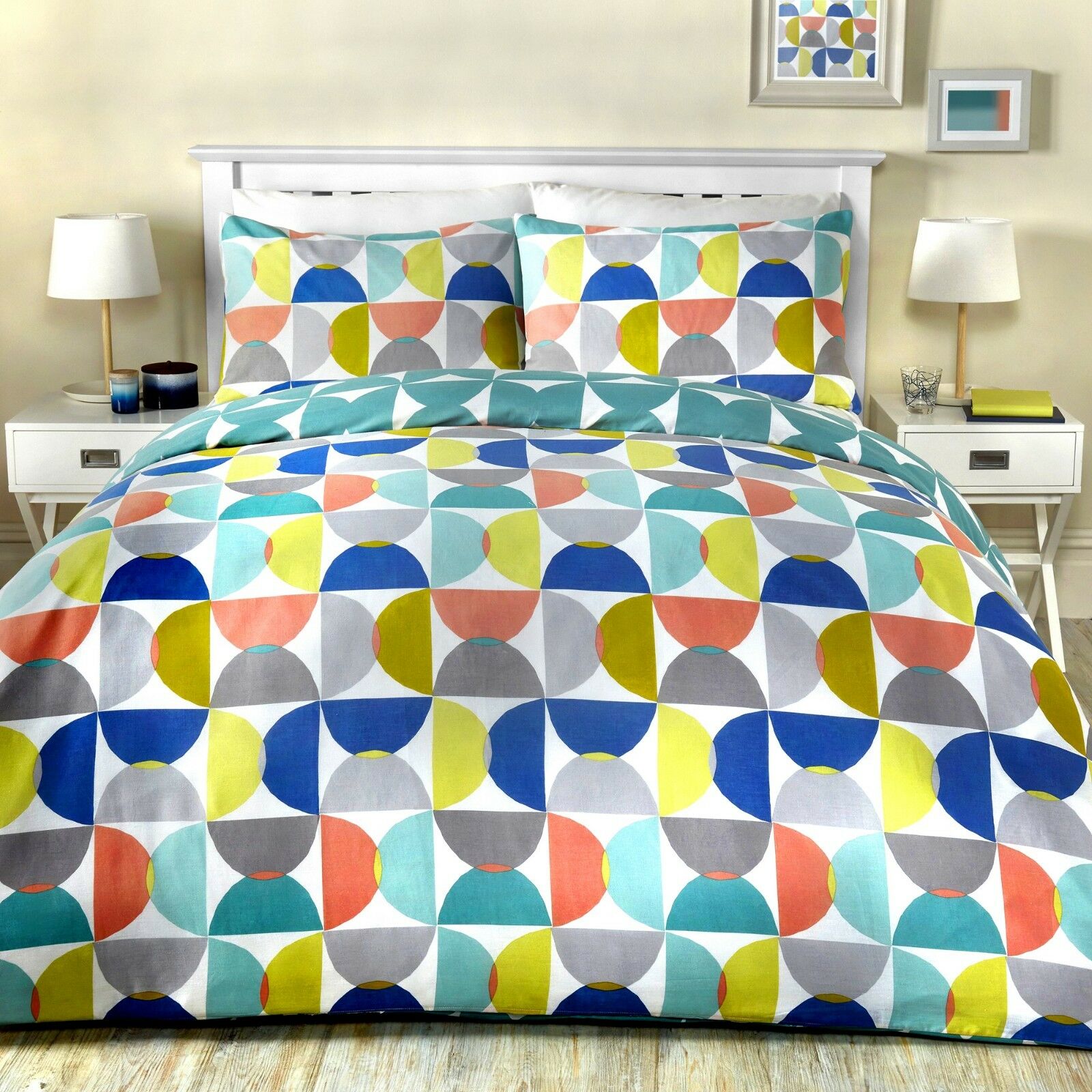 Fusion QUANTUM Geometric Print Reversible Duvet Cover/Quilt Cover Set Bedding
